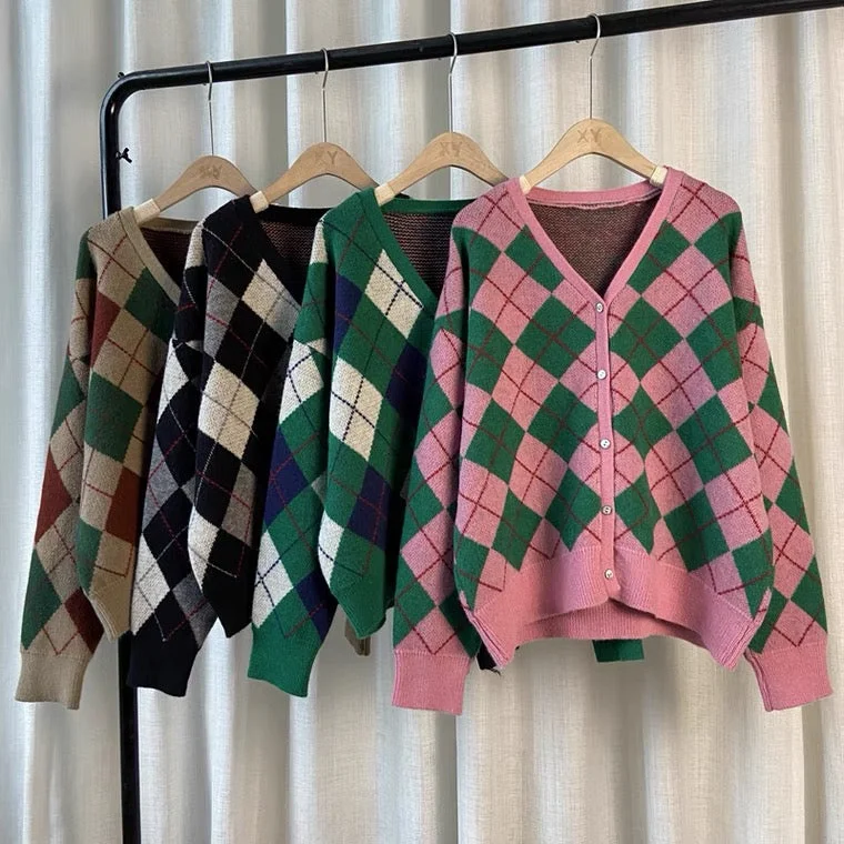 Street Style Rhomb, cardigan, V-neck contrast color British style sweater coat, autumn vintage long sleeve knit top 1425 Street Style Rhomb, cardigan, V-neck contrast color British style sweater coat, autumn vintage long sleeve knit top 1425